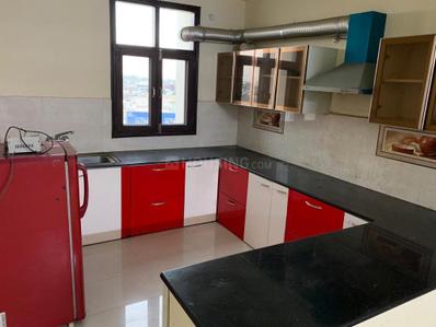 Kitchen Image of 1750 Sq.ft 3 BHK Apartment / Flat for rent in Aarohan Crystel Link Apartment, Amausi Lucknow for Rs. 38000