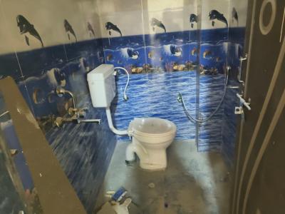 Common Bathroom Image of 762 Sq.ft 1 BHK Apartment / Flat for rent in Kondapur Hyderabad for Rs. 17000