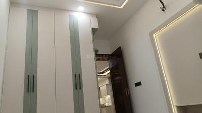 Bedroom Image of 1000 Sq.ft 3 BHK Builder Floor for sale in Pitampura New Delhi for Rs. 11500000
