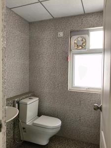 Common Bathroom Image of 1900 Sq.ft 3 BHK Apartment / Flat for rent in Shree Vardhman Victoria, Sector 70 Gurgaon for Rs. 50000