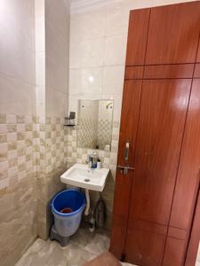 Bathroom Image of 600 Sq.ft 1 BHK Apartment / Flat for sale in Saket Harmony, Said-Ul-Ajaib New Delhi for Rs. 2400000