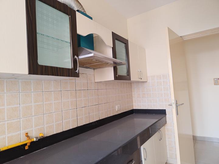 Mahindra Aura Main Image 1