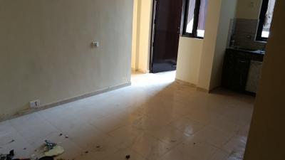 Living Room Image of 1055 Sq.ft 3 BHK Apartment / Flat for rent in Auric City Homes, Sector 82 Faridabad for Rs. 16500