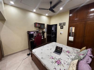 Bedroom Image of 1100 Sq.ft 3 BHK Apartment / Flat for sale in Jhang Apartment, Sector 13 Rohini New Delhi for Rs. 13500000