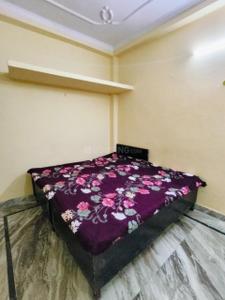 Bedroom Image of 650 Sq.ft 2 BHK Builder Floor for rent in New Ashok Nagar New Delhi for Rs. 15000