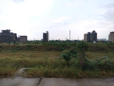 Image of 990 Sq.ft Residential Plot / Land for sale in Amolik Aster Woods, Sector 98, Faridabad for Rs. 16500000