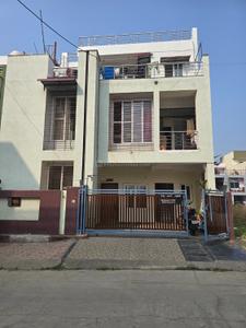 Building Image of 950 Sq.ft 2 BHK Builder Floor for rent in Kolar Road Bhopal for Rs. 22000