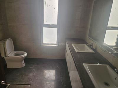 Image of 3500 Sq.ft 4.5 BHK Apartment / Flat for sale in Sector 128, Noida for Rs. 87862500