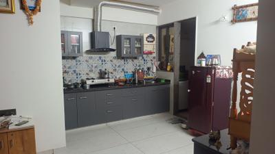 Kitchen Image of 706 Sq.ft 2 BHK Apartment / Flat for sale in Randheja Gandhinagar for Rs. 4100000
