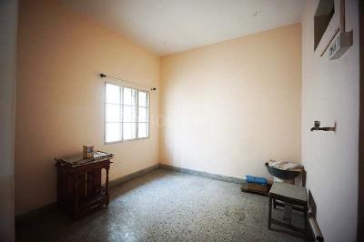Bedroom Image of 675 Sq.ft 2 BHK Apartment / Flat for sale in Maninagar Ahmedabad for Rs. 3900000