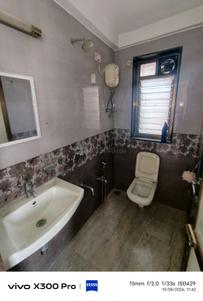 Bathroom Image of 1050 Sq.ft 2 BHK Apartment / Flat for rent in CMG Shatrunjay Tower, Dadar East Mumbai for Rs. 140000
