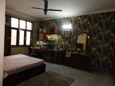 Bedroom Image of 3200 Sq.ft 5 BHK Villa for sale in Sector 14 Noida for Rs. 98500000