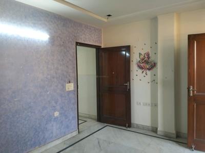 Bedroom Image of 1000 Sq.ft 2 BHK Builder Floor for rent in Ramesh Nagar New Delhi for Rs. 30000