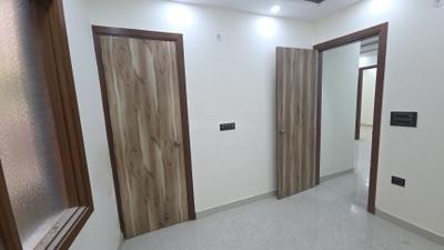 Bedroom Image of 675 Sq.ft 3 BHK Builder Floor for sale in Laxmi Nagar New Delhi for Rs. 6800000