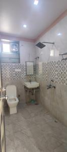 Image of 1200 Sq.ft 2 BHK Apartment / Flat for rent in Varun Apartments, Sector 62, Noida for Rs. 26000