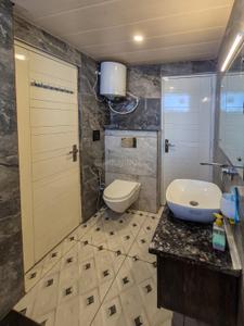Bathroom Image of 2160 Sq.ft 3 BHK Apartment / Flat for sale in Doon Divine Aviral Snowveiw, Kishanpur Dehradun for Rs. 15000000