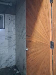 Common Bathroom Image of 1100 Sq.ft 2 BHK Apartment / Flat for sale in DM Infra, Sector 104 Noida for Rs. 4500000