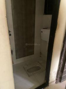 Bathroom Image of 675 Sq.ft 1 BHK Apartment / Flat for rent in Airoli Navi Mumbai for Rs. 25000