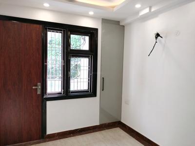 Bedroom Image of 650 Sq.ft 2 BHK Builder Floor for sale in Sector 8 Dwarka New Delhi for Rs. 11000000