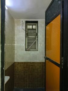 Common Bathroom Three Image of 1150 Sq.ft 3 BHK Apartment / Flat for sale in Kalyan West Kalyan for Rs. 7200000