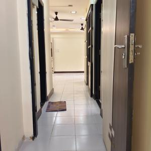Image of 750 Sq.ft 2 BHK Apartment / Flat for rent in Dheeraj Ganga Apartments, Malad West, Mumbai for Rs. 60000