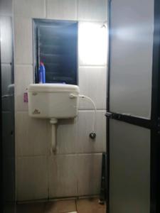 Common Bathroom Image of 500 Sq.ft 1 BHK Apartment / Flat for sale in Reliable Garden, Naigaon East Naigaon for Rs. 2500000
