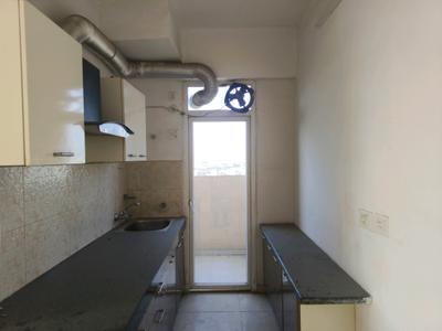 Kitchen Image of 700 Sq.ft 2 BHK Apartment / Flat for sale in Signature Global The Millennia, Sector 37D Gurgaon for Rs. 6850000
