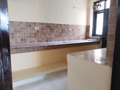 Kitchen Image of 1700 Sq.ft 3 BHK Apartment / Flat for rent in Cosmos Golden Heights, Crossings Republik Ghaziabad for Rs. 21000