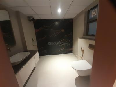 Bathroom Image of 2922 Sq.ft 4 BHK Apartment / Flat for sale in Rishita Serenity Phase 1, Sushant Golf City Lucknow for Rs. 33400000