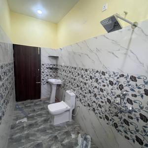 Bathroom Image of 800 Sq.ft 2 BHK Builder Floor for rent in Kathalbari Darbhanga for Rs. 26500