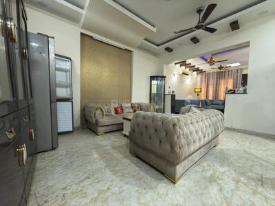 Bedroom Image of 1800 Sq.ft 3 BHK Builder Floor for sale in Rajouri Garden New Delhi for Rs. 32555550