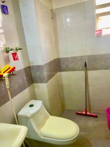Bathroom Image of 1489 Sq.ft 3 BHK Apartment / Flat for sale in MR Royal Garden Shalimar City Phase 2, Shalimar Garden Ghaziabad for Rs. 9500000