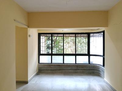 Living Room Image of 850 Sq.ft 2 BHK Apartment / Flat for rent in Mulund West Mumbai for Rs. 40000