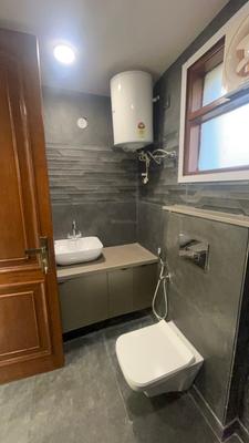 Image of 1550 Sq.ft 2 BHK Apartment / Flat for rent in Ambience Lagoon, DLF Phase 3, Gurgaon for Rs. 80000