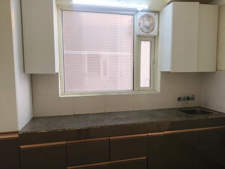 Pyramid Elite Main Image 1