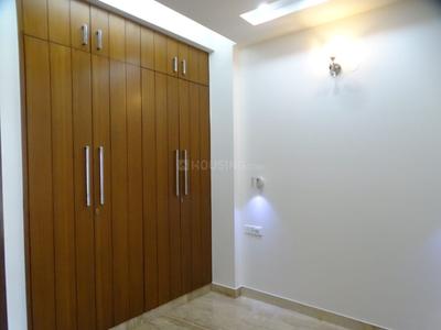Bedroom Image of 1440 Sq.ft 3 BHK Builder Floor for rent in Chittaranjan Park New Delhi for Rs. 81000