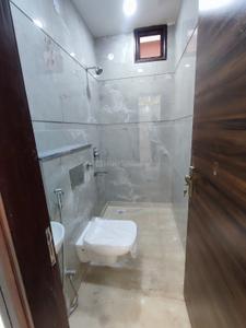 Bathroom Image of 750 Sq.ft 3 BHK Builder Floor for sale in Raja Park Apartment, Shakurpur New Delhi for Rs. 5500000