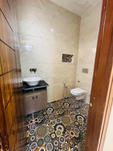 Bathroom Image of 1350 Sq.ft 3 BHK Independent House for sale in Bajwa Sunny Enclave Global City, Harlal Pur Mohali for Rs. 8490000