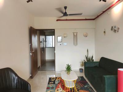 Living Room Image of 1050 Sq.ft 3 BHK Apartment / Flat for sale in Gurukrupa Marina Enclave, Malad West Mumbai for Rs. 25000000