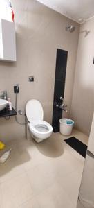 Bathroom Image of 990 Sq.ft 2 BHK Apartment / Flat for rent in Ambawadi Ahmedabad for Rs. 28000