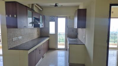 Kitchen Image of 1600 Sq.ft 3 BHK Apartment / Flat for rent in Sethi Max Royal, Sector 76 Noida for Rs. 34000