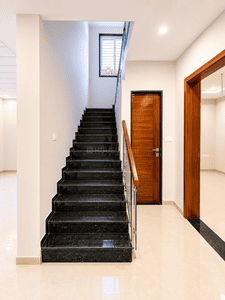 Image of 2750 Sq.ft 4 BHK Independent House for sale in Shankar Nagar, Raipur for Rs. 17900005