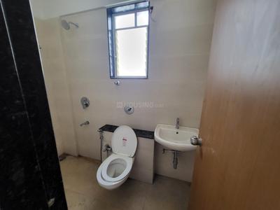 Bathroom Image of 1000 Sq.ft 2 BHK Apartment / Flat for rent in Rajiv Nagar Nashik for Rs. 13000