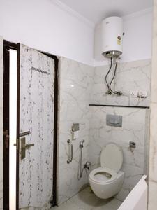 Common Bathroom One Image of 2100 Sq.ft 4 BHK Apartment / Flat for sale in CGHS ShivLok Apartment, Sector 6 Dwarka New Delhi for Rs. 29800000