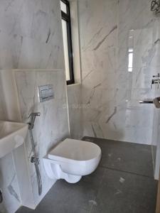 Bathroom Image of 600 Sq.ft 1 BHK Apartment / Flat for rent in Lotus Surprising Versova, Andheri West Mumbai for Rs. 66000