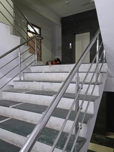 Image of 2500 Sq.ft 6 BHK Apartment / Flat for rent in Chandralok, Lucknow for Rs. 60000