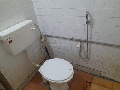 Bathroom Image of 1500 Sq.ft 3 BHK Independent House for rent in Ollukkara Thrissur for Rs. 15000