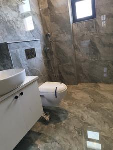 Common Bathroom Image of 2300 Sq.ft 3 BHK Builder Floor for sale in Sector 23 Gurgaon for Rs. 26500000