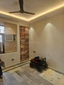 Bedroom Image of 1950 Sq.ft 3 BHK Builder Floor for sale in Patel Nagar New Delhi for Rs. 27000000