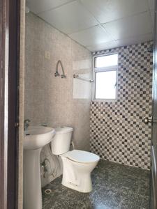 Common Bathroom Image of 881 Sq.ft 2 BHK Apartment / Flat for sale in Aditya City Apartment Ghaziabad, Bamheta Village Ghaziabad for Rs. 6200000